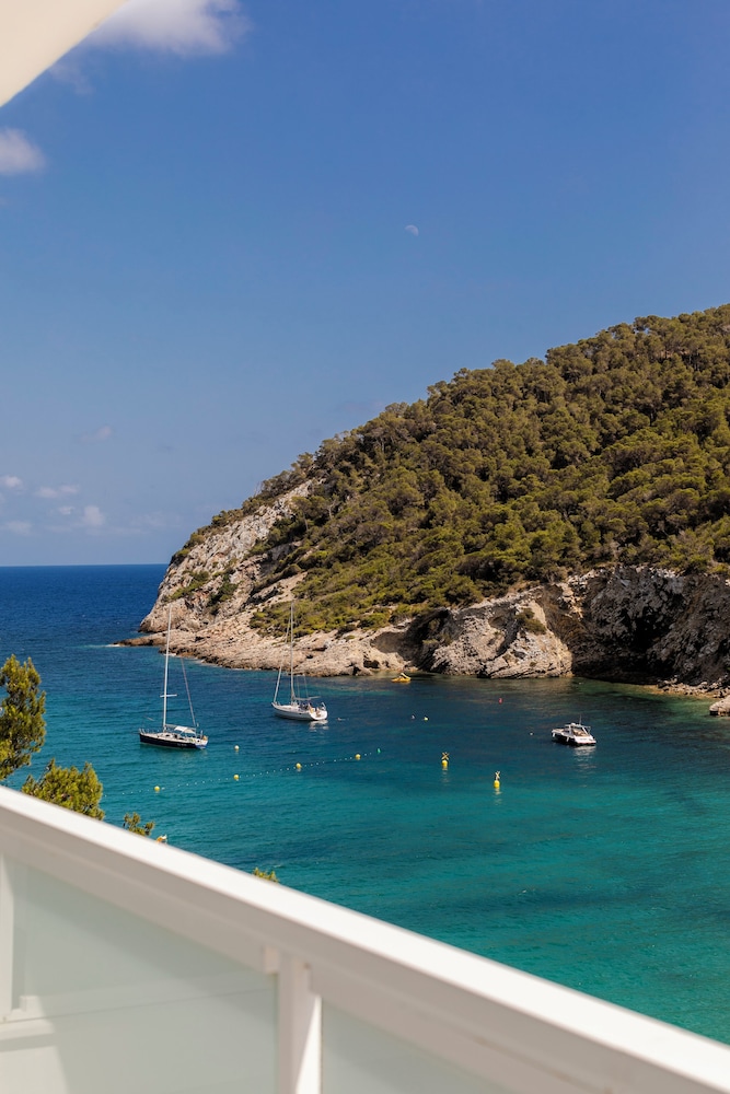Panoramic suite, Sea View del hotel Mondrian Ibiza. Foto 3