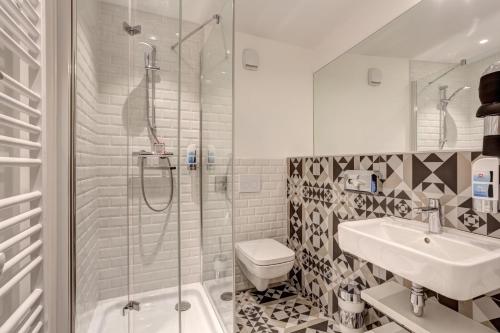 Habitación Doble - 2 camas del hotel MEININGER Paris Porte de Vincennes. Foto 4
