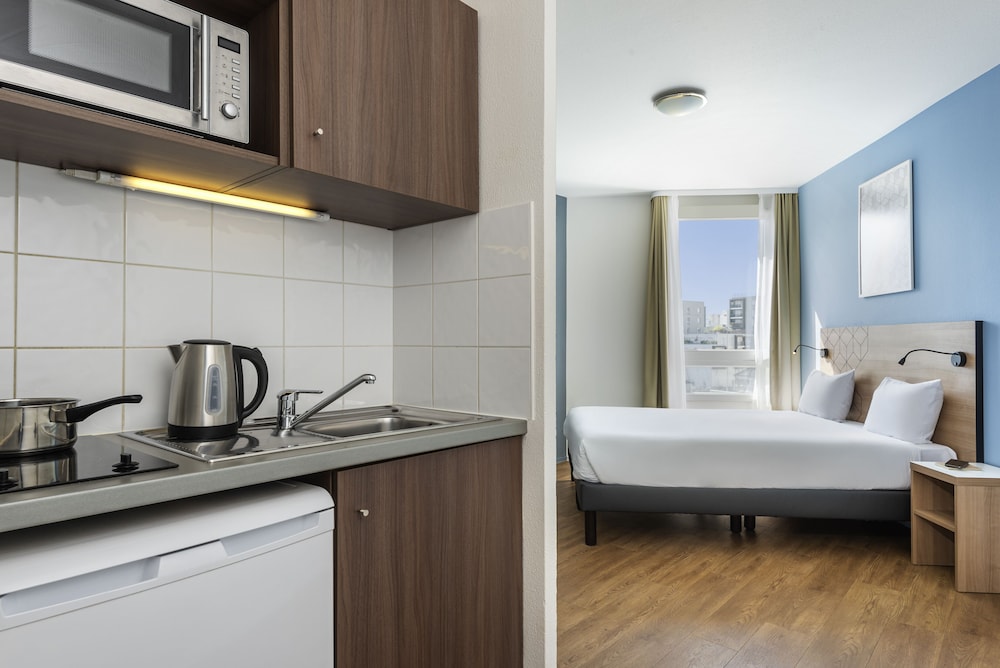 Apartamento con una cama doble del hotel Adagio Access Paris Quai D'ivry. Foto 7