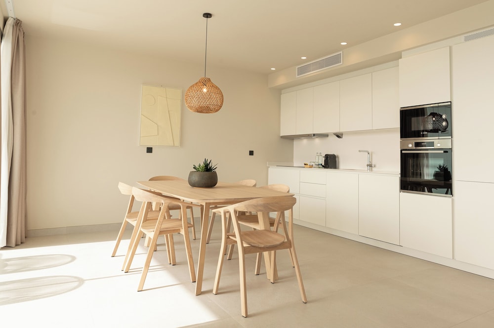 Apartamento familiar, 2 habitaciones, vistas a la piscina del hotel Amarilla Golf Residences. Foto 3