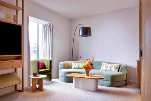 Suite Wigmore del hotel The BoTree London, Curio Collection by Hilton. Foto 5