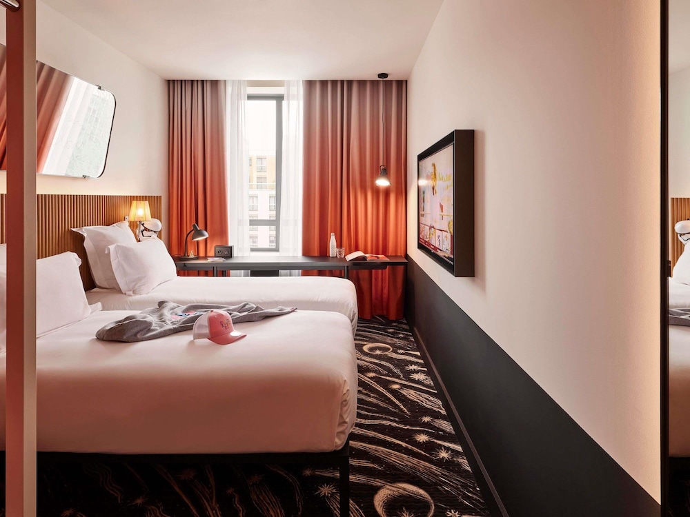 Medium Mama Twin del hotel Mama Shelter Paris La Défense