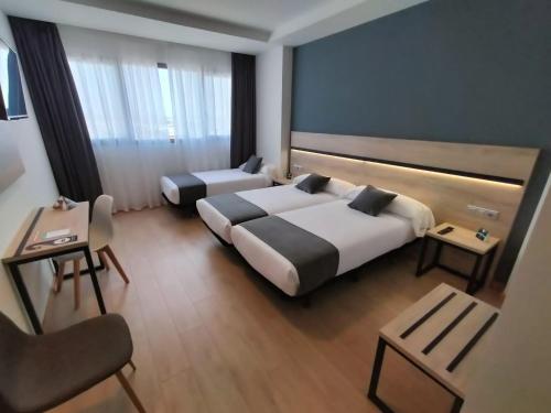 Habitación Triple del hotel Alda Valladolid Sur. Foto 4