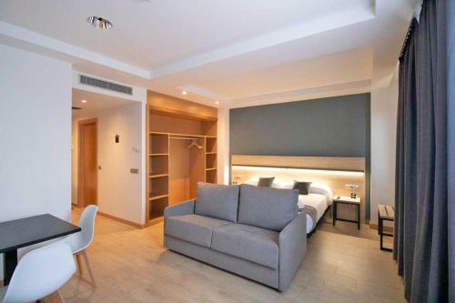 Estudio Superior del hotel Alda Valladolid Sur. Foto 1