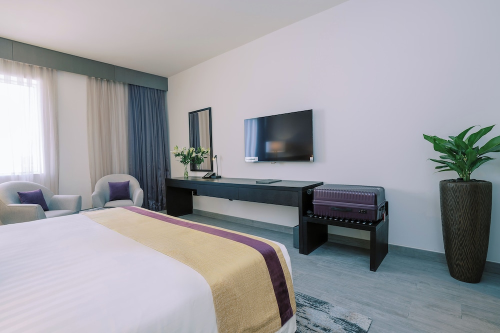 Habitación Deluxe, 1 cama de matrimonio grande del hotel Khalidia Palace Dubai. Foto 4