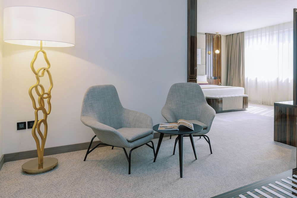 Suite Royal, 2 habitaciones, cocina básica del hotel Khalidia Palace Dubai. Foto 4