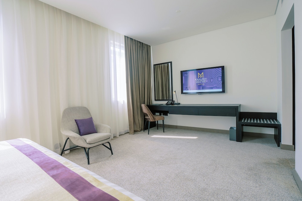 Suite Royal, 2 habitaciones, cocina básica del hotel Khalidia Palace Dubai. Foto 6