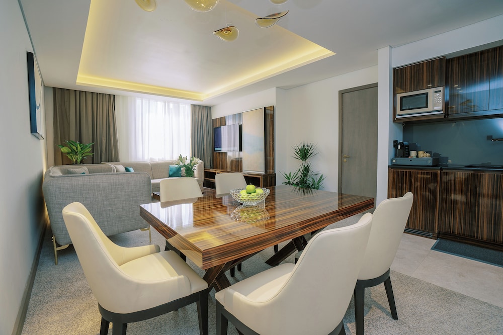 Suite Royal, 2 habitaciones, cocina básica del hotel Khalidia Palace Dubai. Foto 10