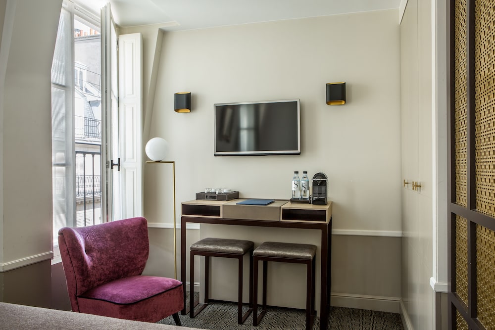 Habitación clásica doble del hotel De la Tamise. Foto 3