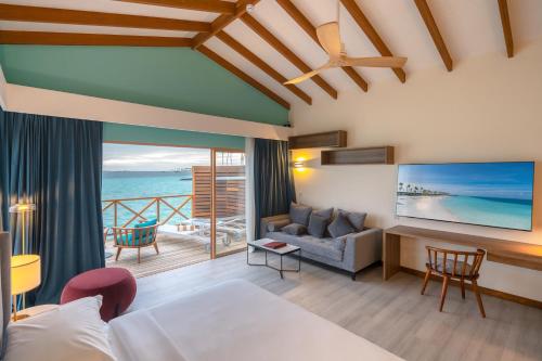 Suite Lagoon con vistas a la puesta de sol del hotel Joy Island. Foto 6
