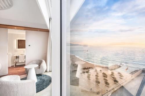 Habitación Doble Privilege del hotel Marina Badalona. Foto 4