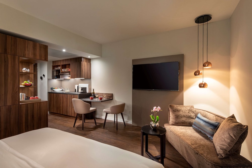 Estudio Premium con Cama King del hotel Hyatt House Frankfurt Eschborn. Foto 4