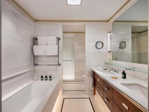 Suite Westminster del hotel Raffles London at The OWO. Foto 5