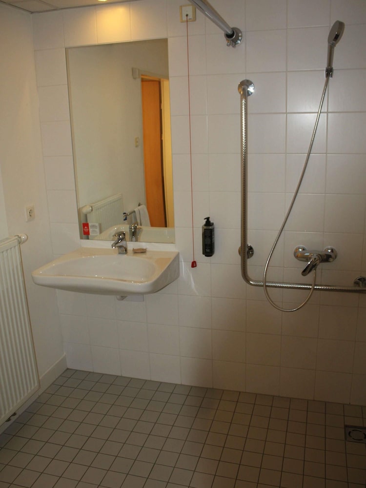 Habitación estándar accesible con 1 cama de tamaño doble del hotel Ibis budget Wien Messe