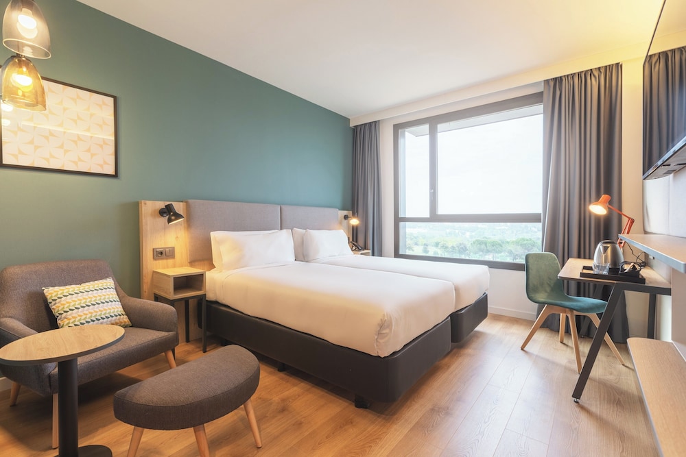 Habitación estándar del hotel Holiday Inn Barcelona-Sant Cugat. Foto 2