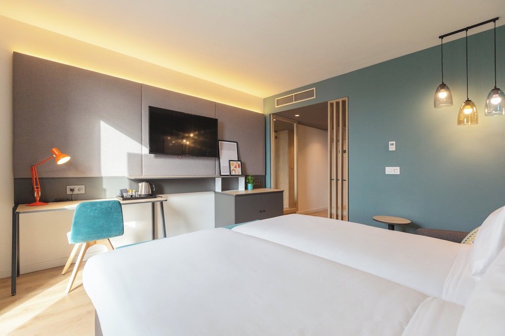 Habitación estándar del hotel Holiday Inn Barcelona-Sant Cugat. Foto 3