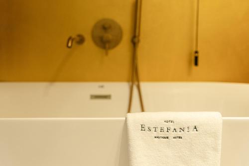 Suite Deluxe del hotel Estefanía Boutique Suites. Foto 10