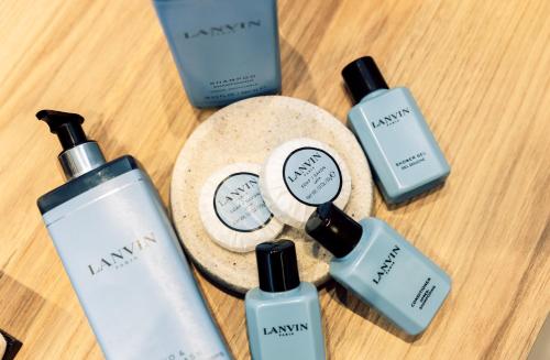 Suite Deluxe del hotel Estefanía Boutique Suites. Foto 12