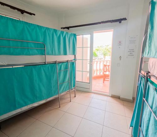 Bed in FEMALE shared room for 6 women del hotel Duque Nest. Foto 5