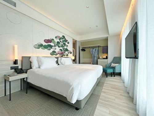 Habitación doble Deluxe - 2 camas - Planta Premium del hotel Centara Grand Osaka. Foto 1