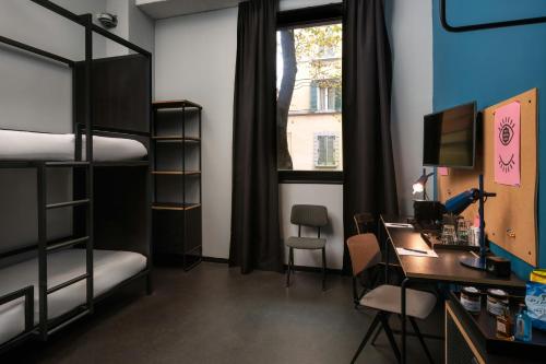 Habitación Doble - 1 o 2 camas del hotel The Social Hub Bologna. Foto 8