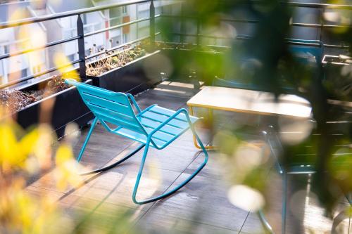 Suite con cama extragrande del hotel voco Strasbourg Centre - The Garden, an IHG Hotel. Foto 1