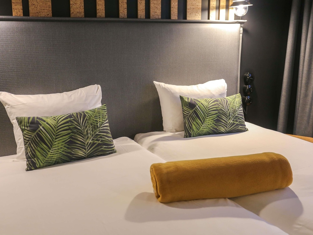 Habitación estándar con 2 camas individuales del hotel ibis Styles Amiens Centre. Foto 11