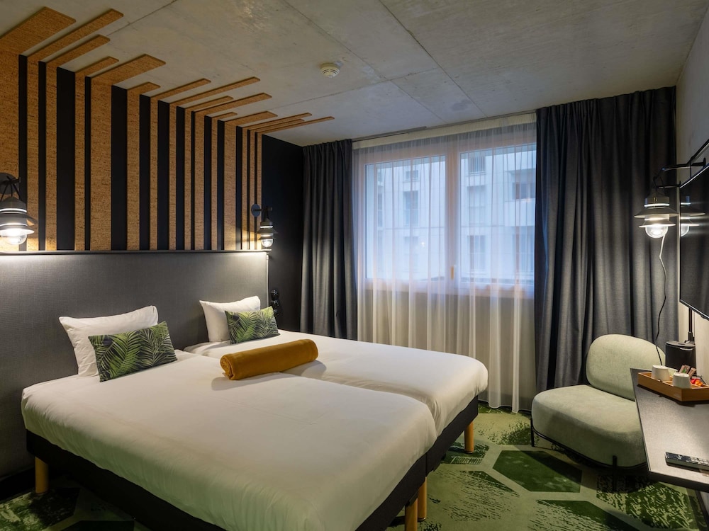 Habitación estándar con 2 camas individuales del hotel ibis Styles Amiens Centre. Foto 3