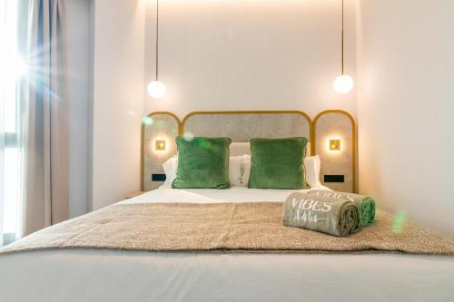 Habitación Superior con cama extragrande del hotel Málaga Vibes. Foto 12
