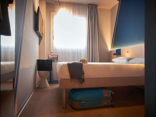 Habitación Doble Estándar del hotel Ibis budget Vitoria Gasteiz. Foto 3