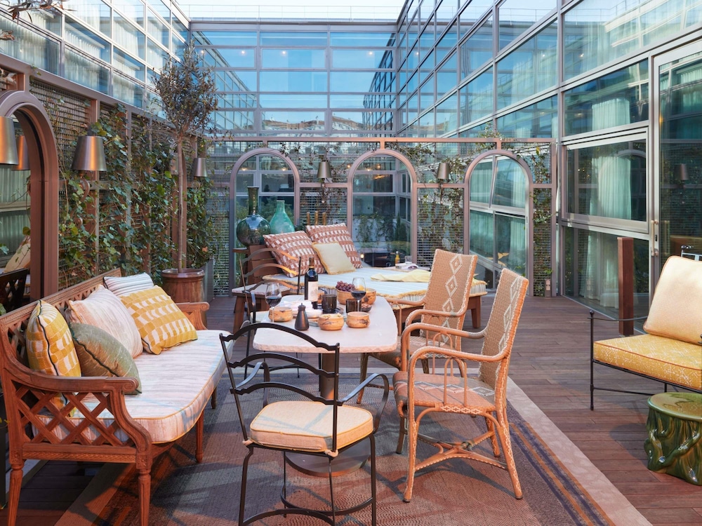 Suite Terrace 1 Bed del hotel Mondrian Bordeaux Les Carmes. Foto 2