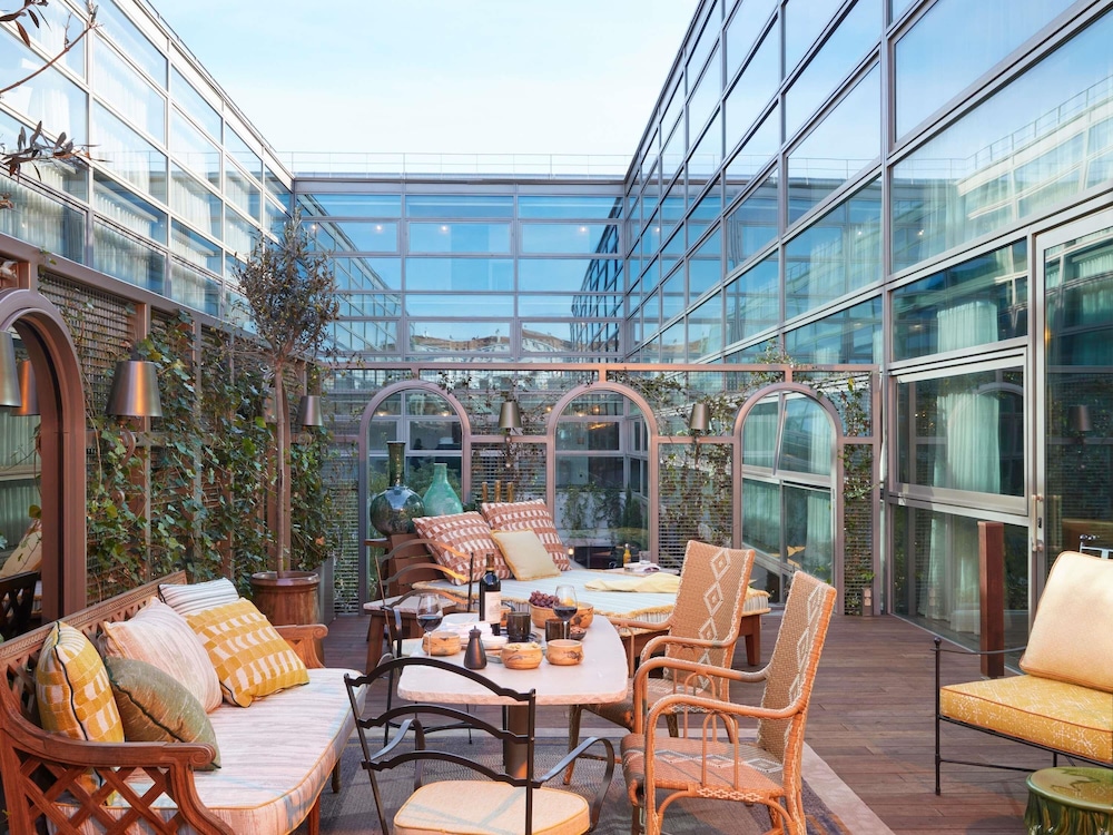 EDITION TERRACE KING del hotel Mondrian Bordeaux Les Carmes. Foto 3