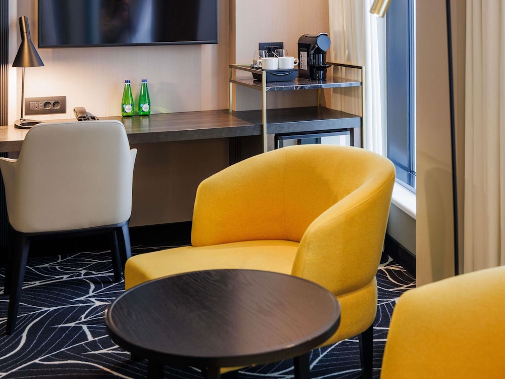Habitación Executive con 1 cama doble del hotel Mövenpick Tallinn. Foto 5