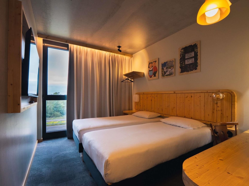 Habitación Pop con 2 camas individuales del hotel Greet Cernay Mulhouse