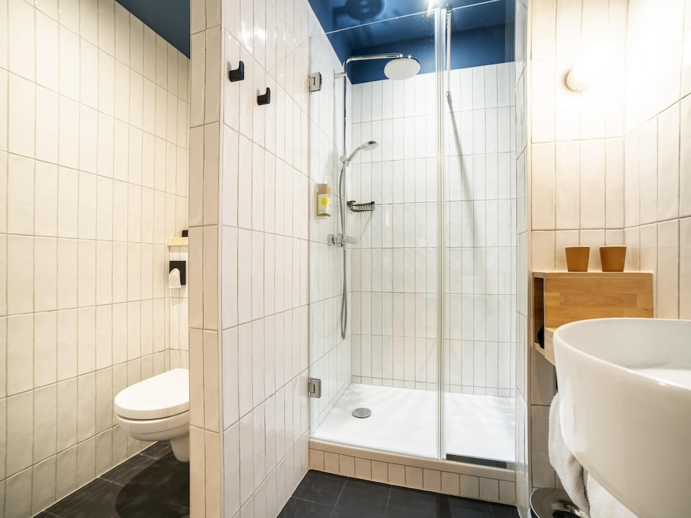 Habitación Familiar Pop del hotel Greet Cernay Mulhouse. Foto 3