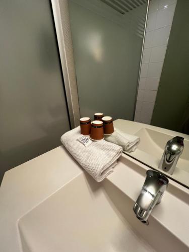 Habitación Familiar del hotel ibis budget Marseille Est Porte d'Aubagne. Foto 1