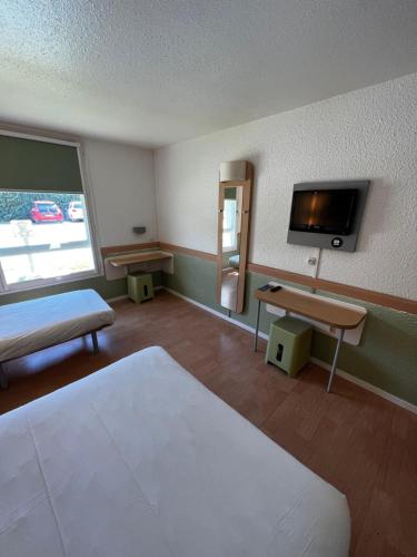Habitación Familiar del hotel ibis budget Marseille Est Porte d'Aubagne. Foto 16