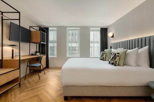 Habitación Confort del hotel H4 Wyndham Paris Pleyel Resort. Foto 2