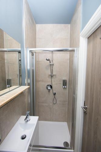 Estudio Doble Deluxe - 2 camas del hotel Westciti Caroco. Foto 6