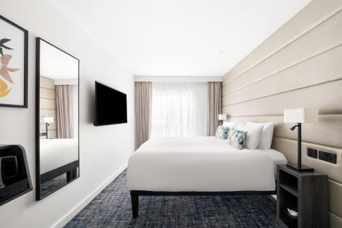 Habitación Estándar adaptada para personas de movilidad reducida - 1 cama grande del hotel voco London Marylebone by IHG. Foto 1