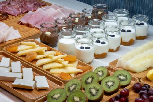 Habitación Doble con balcón del hotel Ocean Drive Sevilla. Foto 2