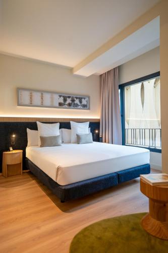 Habitación Deluxe del hotel Ocean Drive Sevilla. Foto 5