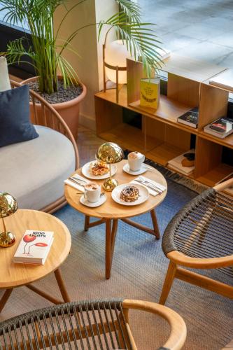 Habitación Deluxe del hotel Ocean Drive Sevilla. Foto 12