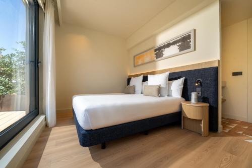 Suite con terraza del hotel Ocean Drive Sevilla