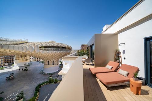 Suite con terraza del hotel Ocean Drive Sevilla. Foto 5