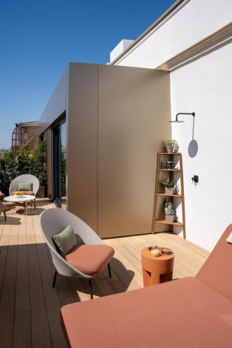 Suite con terraza del hotel Ocean Drive Sevilla. Foto 10
