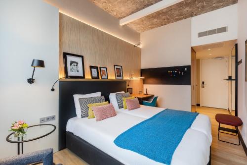 Habitación Doble Estándar - 2 camas del hotel Postillion Hotel WTC Rotterdam. Foto 5