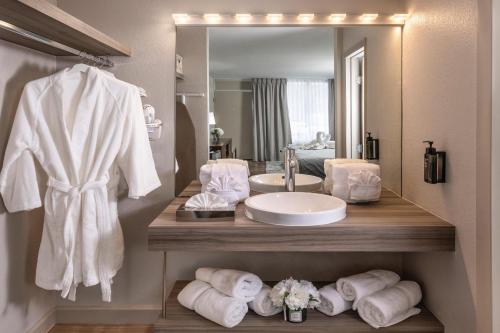 Habitación Elite adaptada para personas con discapacidad auditiva/movilidad reducida - 2 camas grandes - No fumadores del hotel Magic Moment Resort and Kids Club. Foto 4