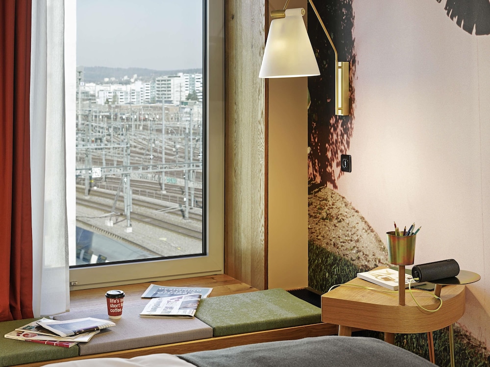 Grande del hotel 25hours Zurich Langstrasse. Foto 4