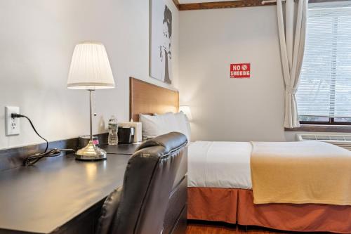 Habitación Doble Clásica del hotel LIC. Foto 3